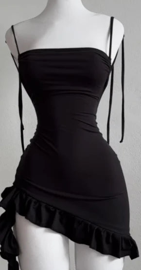 Vestido Tendência Y2K – Cintura Alta, Sem Costas e Perfeito para Mulheres Ousadas