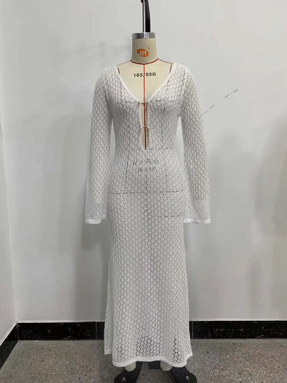 Saída de Praia Branca Sexy – Vestido Transparente com Manga Longa, Decote Profundo e Costas Nuas