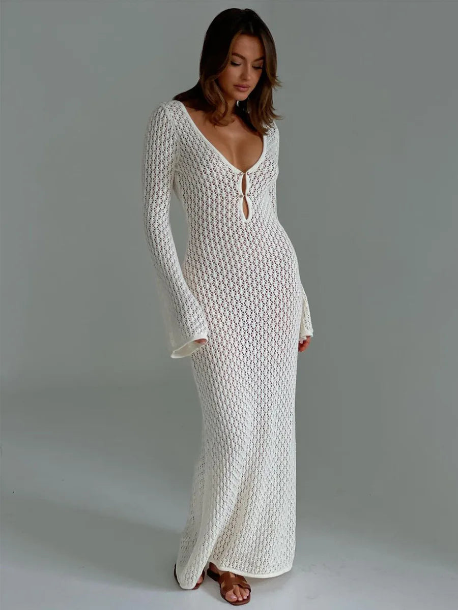 Saída de Praia Branca Sexy – Vestido Transparente com Manga Longa, Decote Profundo e Costas Nuas