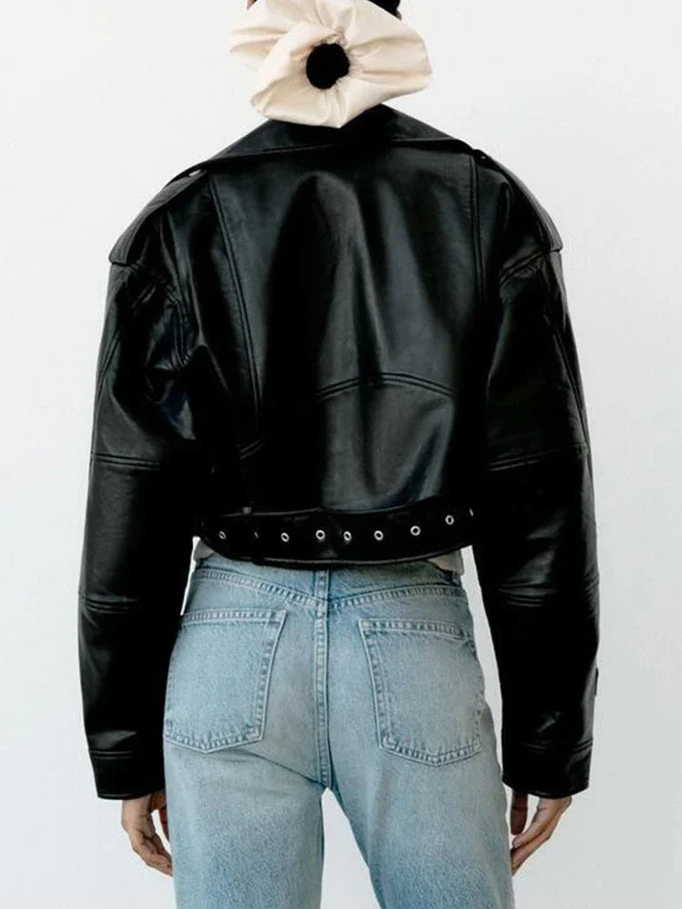 Jaqueta Vintage Oversized Feminina – Pegada Rebelde, Estilo que Impõe Respeito